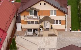 Gold Residence